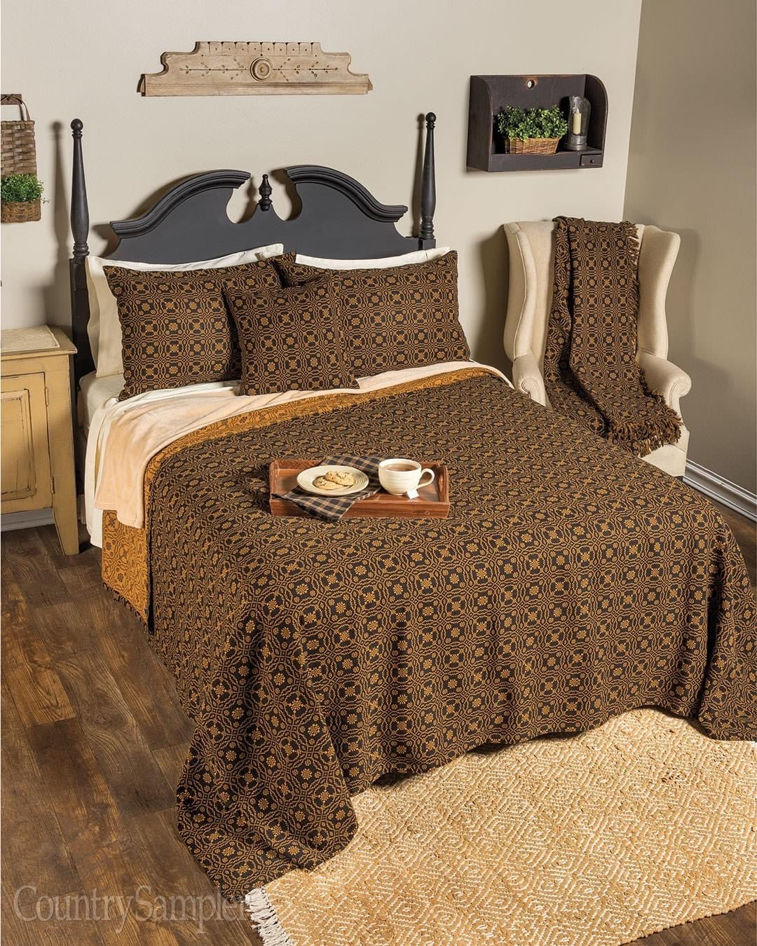 Lover’s Knot King Coverlet – Exclusive Primitive Cotton 97