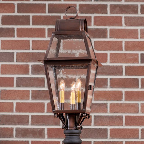 This beautifully crafted Independence Outdoor Post Light will enhance the beauty of your home. The historic glass adds to the splendor of this light. Five year guarantee.