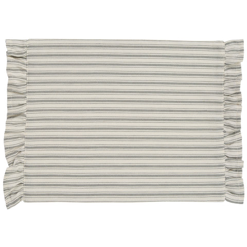 The Snowfrost Placemat with Ruffles is sure to add a crisp and cozy feel to your winter table top! Use alone or pair with the complete table setting of table runners and napkins.