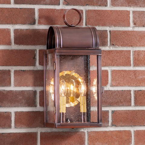 Our beautifully crafted Town Lattice Outdoor Wall Light recreates that special ambience of the lights that adorned the quaint homes of past eras. This versatile light will add a special welcoming warmth to any area. Five year guarantee.