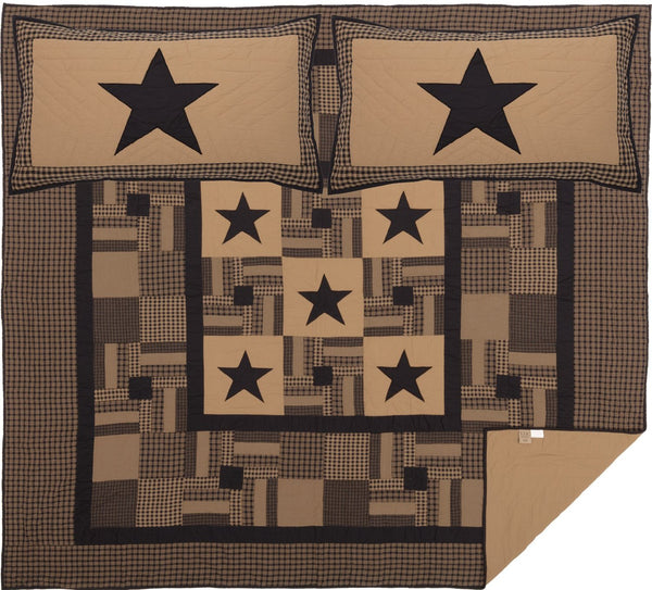 Black Check Star King Quilt Set; 1-Quilt 105Wx95L w/2 Shams 21x37, 5-point star and confetti block patches accented with solid and check fabric borders, Black and tan. Primitive Country Farmhouse Bedding Home Decor.